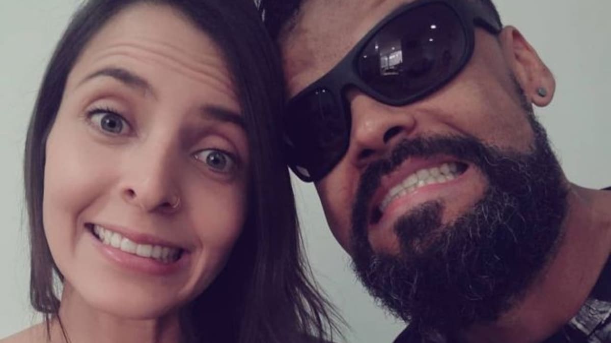 Joven pareja celebra operación para nunca tener hijos