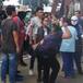 MADRE BUSCA A CINTURONAZOS A SU HIJO QUE FUE A UNA MANIFESTACIÓN