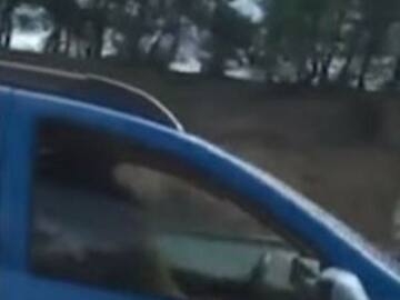 Fueron sorprendidos en momento íntimo mientras...