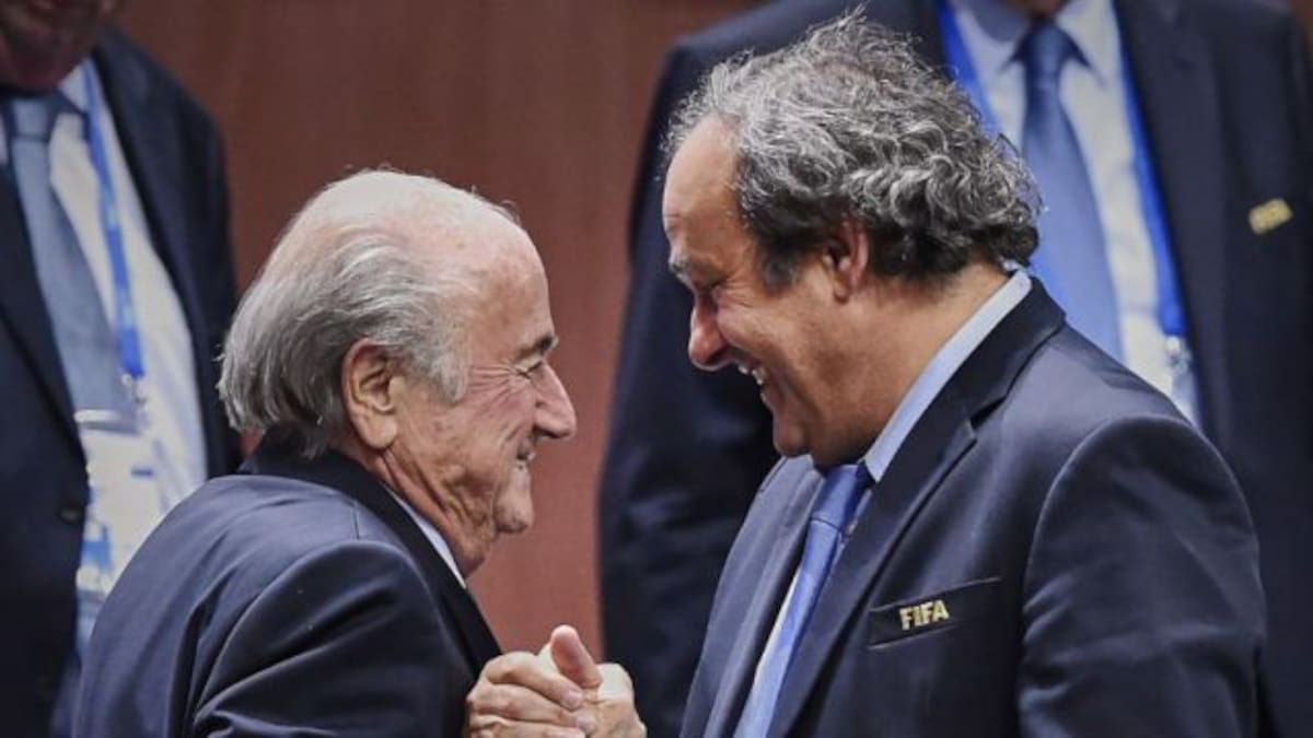 Platini suspendido por la FIFA