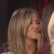 Jennifer Aniston se besa con una mujer en televisión