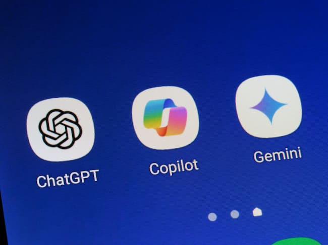 ChatGPT, Copilot y Gemini, los principales chatbots de IA