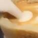 Café servido en un bollillo se hace viral
