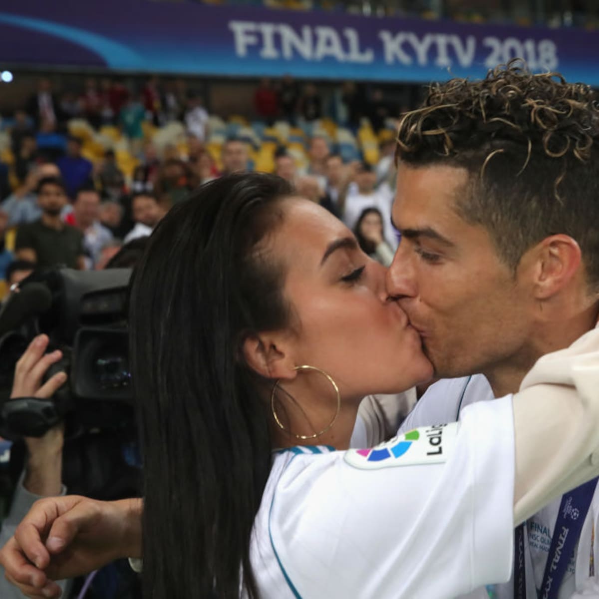 Así defendió Cristiano Ronaldo a su esposa Georgina tras las críticas por su físico