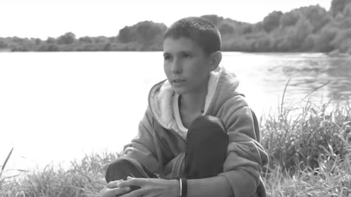 Hombre de 32 ha dejado de envejecer, luce de 13 años