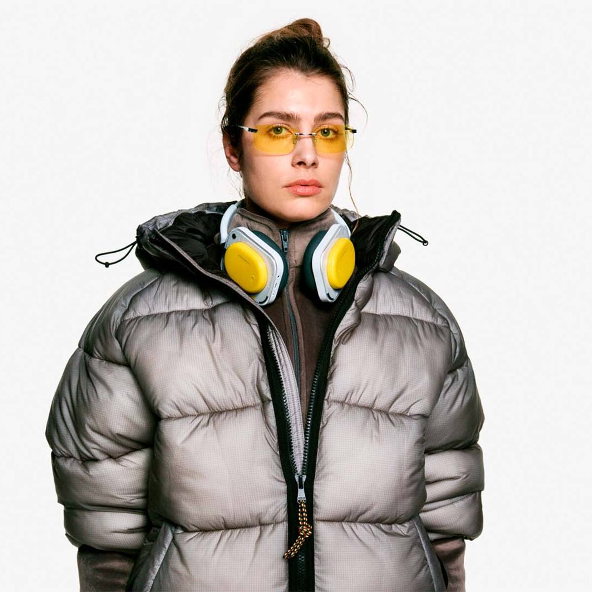 Nothing sacude el mercado tecnológico con la nueva serie Phone (4a) y sus audífonos de larga duración