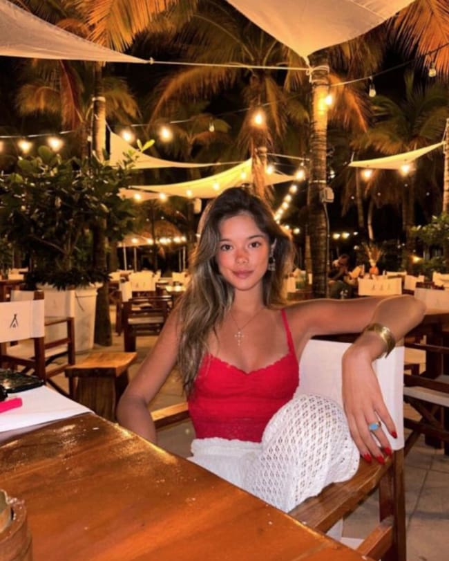 Ella se llama Julia y es abogada