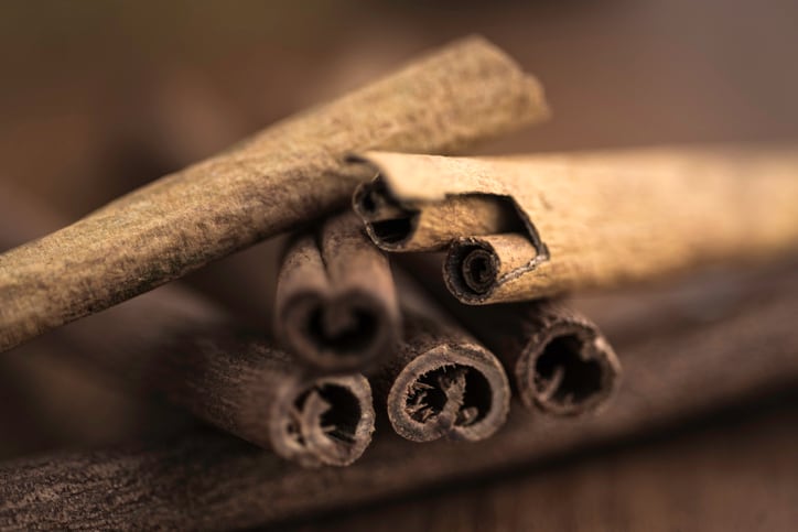 Soplar canela a inicios de mes