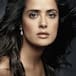 Salma Hayek presume su figura en bikini