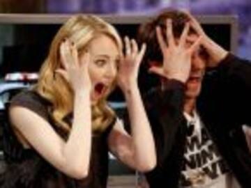 Así reaccionó Emma Stone ante el beso de Andrew Garfield y Ryan Reynolds