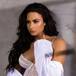 Demi Lovato posa en lencería y presume su figura