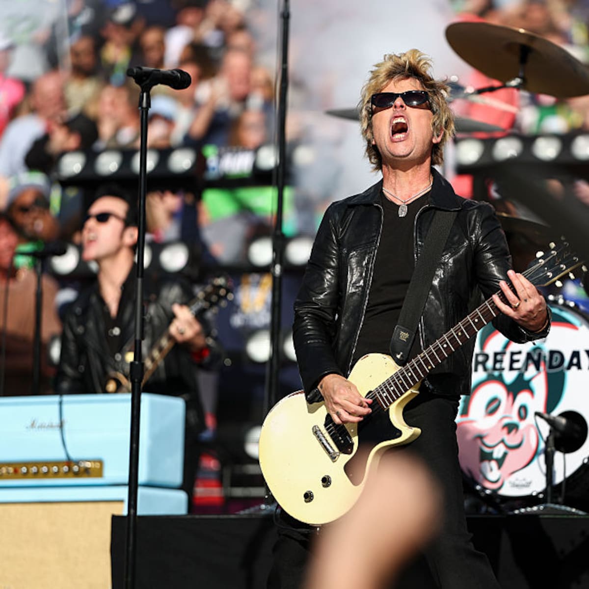 El mensaje detrás de American Idiot de Green Day recobró fuerza durante el Super Bowl y así fue como conectó con el mensaje de Bad Bunny