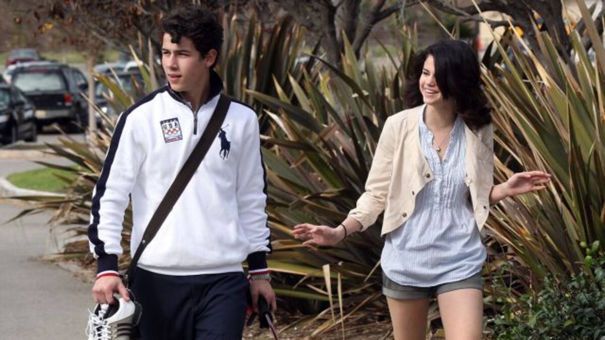 Nick Jonas cuenta cómo arruinó la cita doble con Selena Gomez