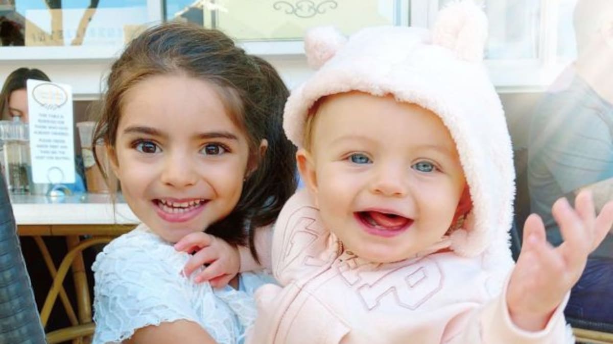 Foto de Aislinn Derbez y Aitana causa polémica en Instagram