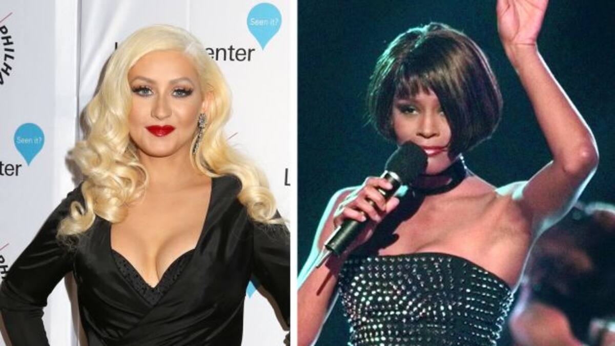 Christina Aguilera canta con holograma de Whitney Houston