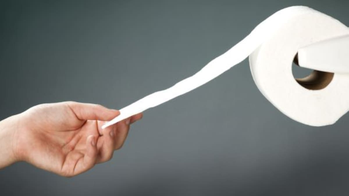 Dime cómo cuelgas el papel de baño y te diré quién eres