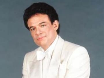 Video de José José donde viaja rumbo a una cita médica