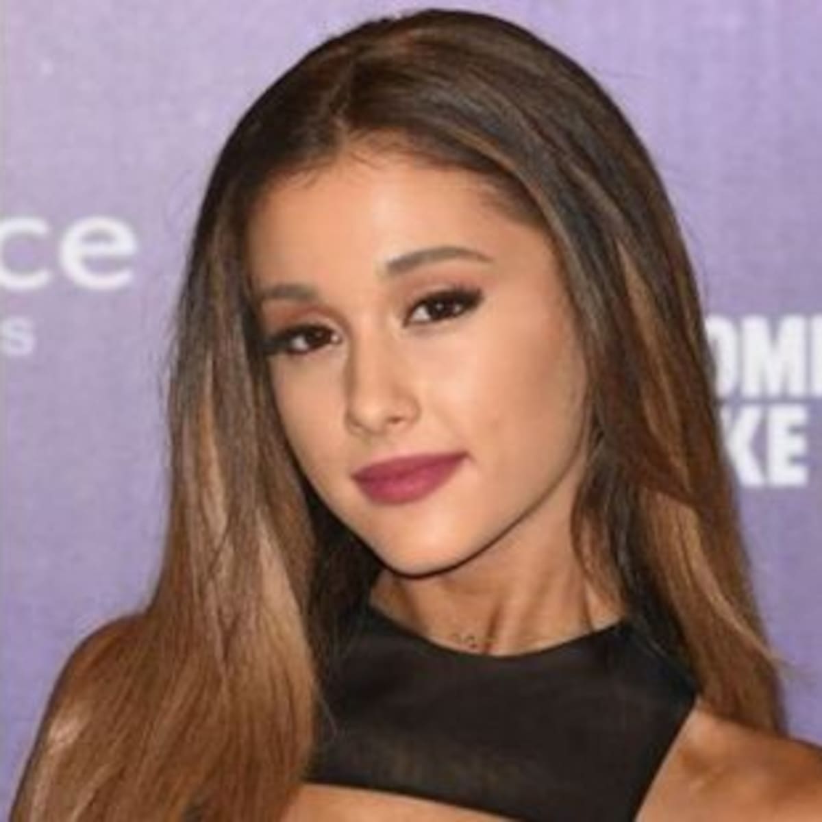 Así lucen estas celebridades sin sus icónicos looks