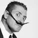 Recreamos a Salvador Dalí en unas de sus más icónicas fotos