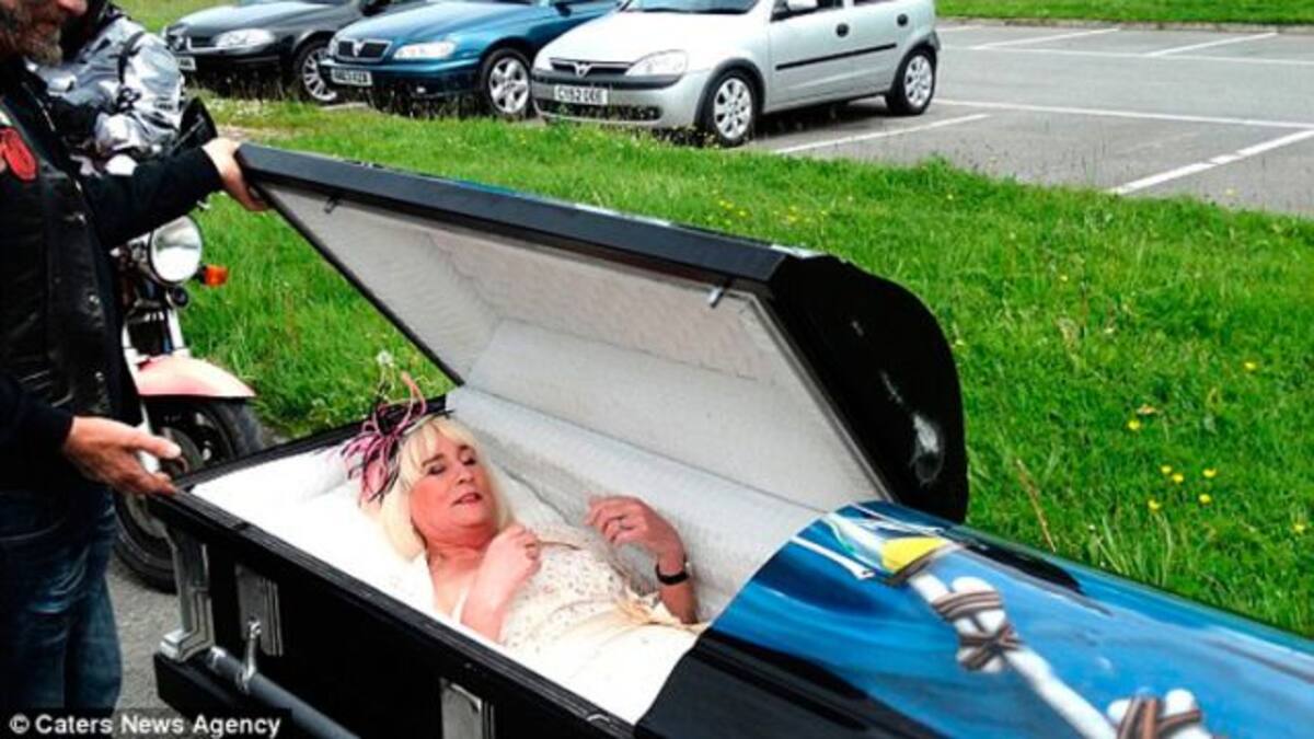 Escucha las notas curiosas.