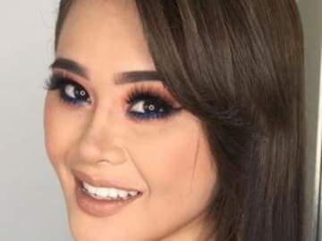 GOMITA MUESTRA SU DELICADA ROPA INTERIOR PARA DORMIR