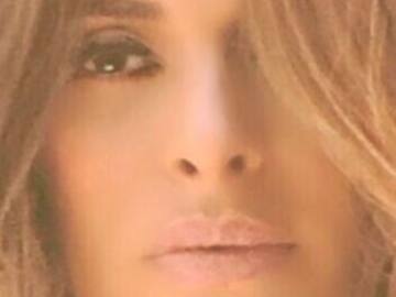 Galilea Montijo posa topless