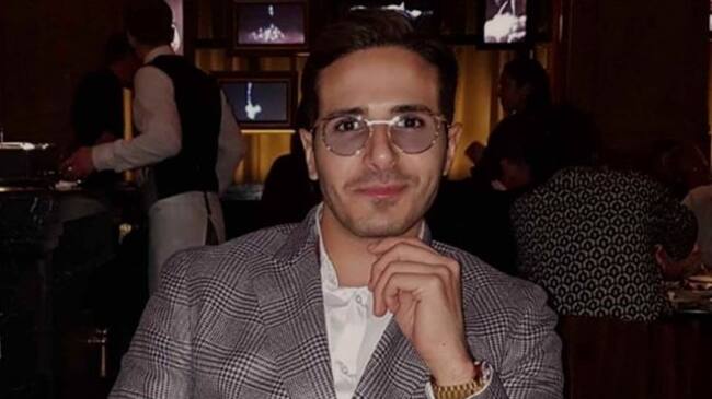 Estafador de Tinder da su versión