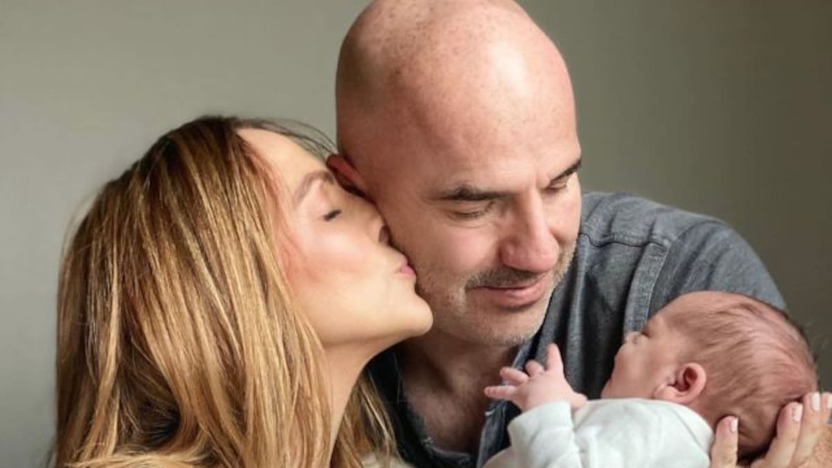 Érika Zaba muestra el rostro de su bebé Emiliano