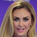 Aracely Arámbula besa a su hijo en la boca y es criticada