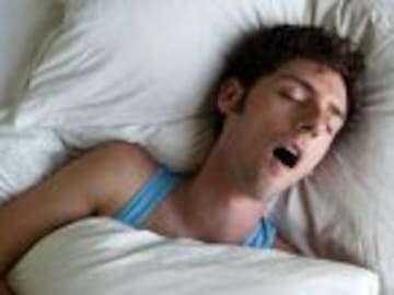 Lo que pasa en tu cerebro cuando no duermes