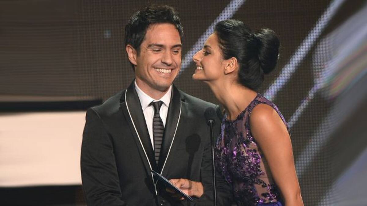 Aislinn Derbez y Mau Ochmann comparten divertida foto en la recta final del embarazo