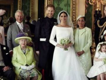 Harry y Meghan revelan primeras fotos oficiales como familia