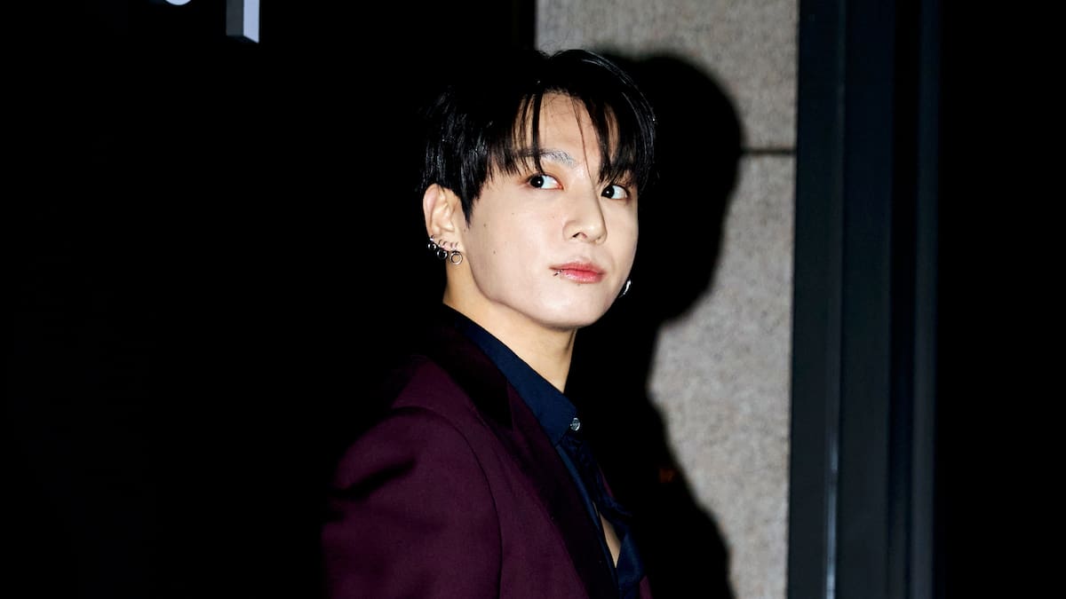 Jungkook de BTS vuelve a ser víctima de acoso: el cantante exhibe a sus sasaengs