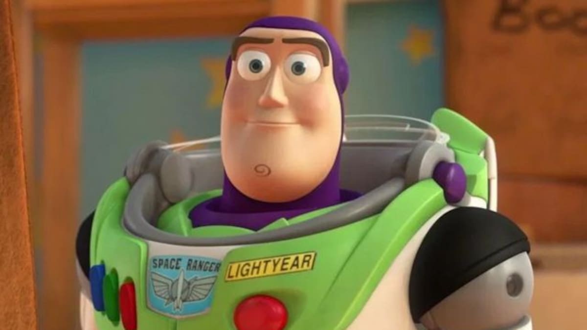 ¿Por qué Buzz Lightyear se llama así?