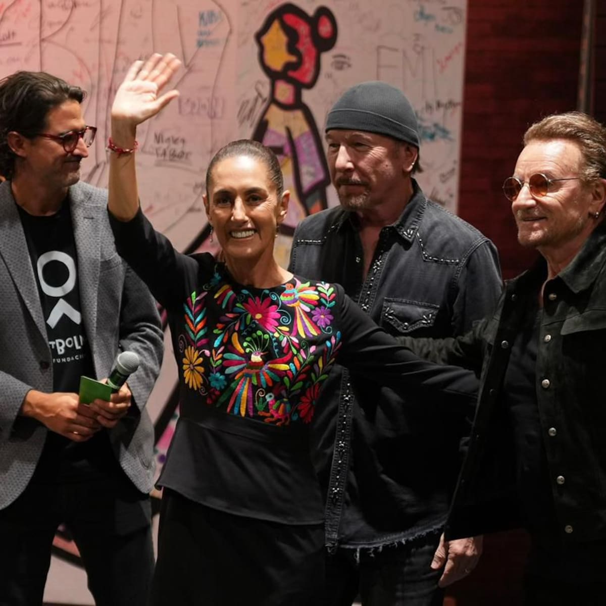 U2 y Claudia Sheinbaum juntos ¿qué hacía la banda con la presidenta de México?