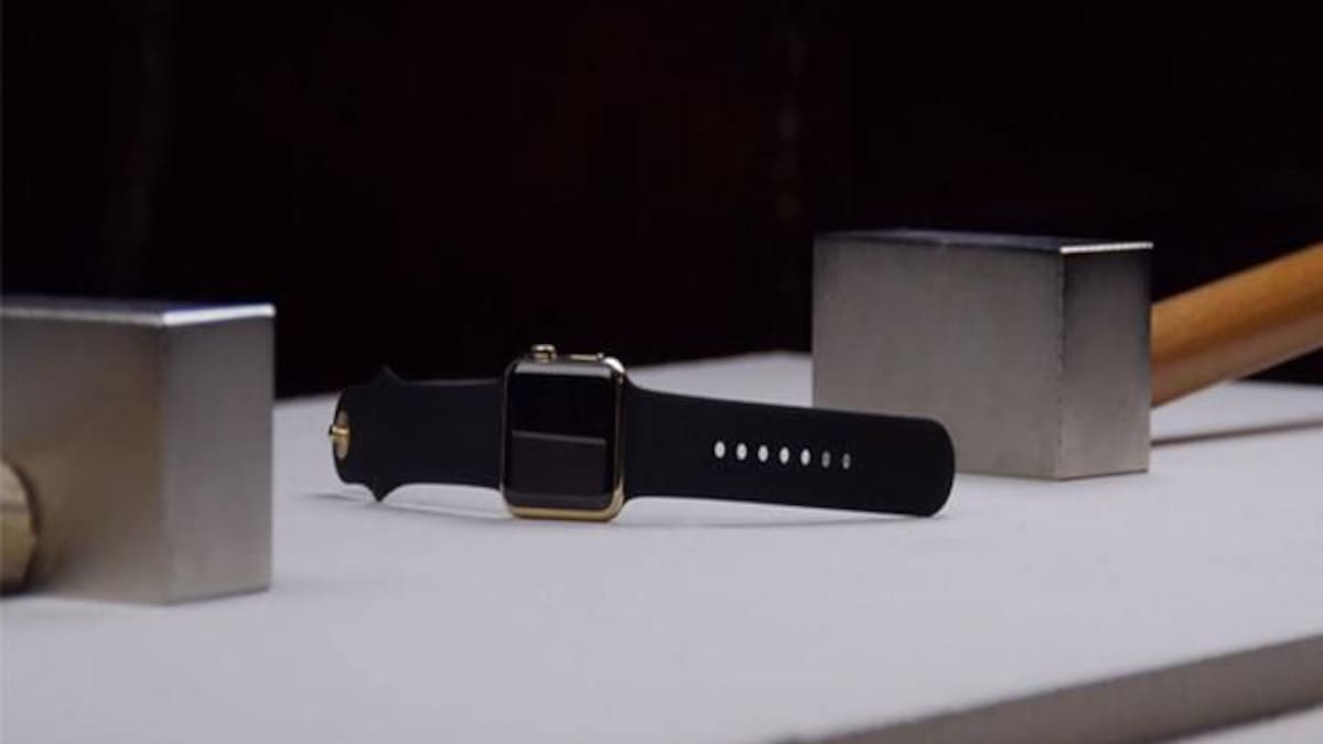 Aplastan Apple Watch de 10 mil dólares y sigue funcionando