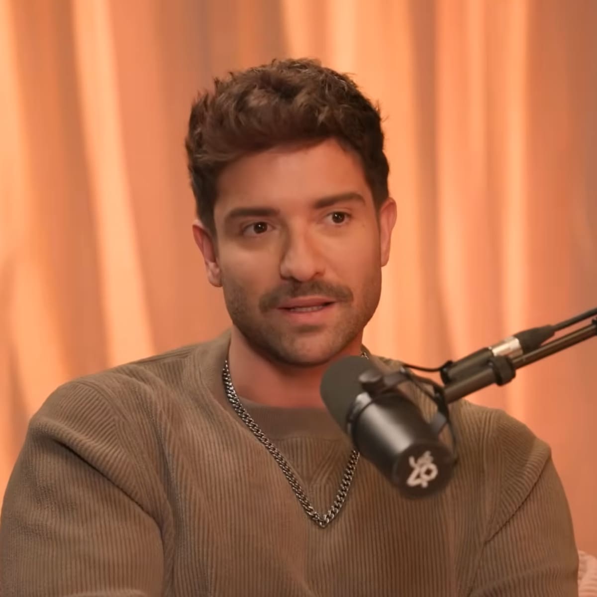 ¿Chapulinearon a Pablo Alborán? Esto fue lo que contó en Cara C de LOS40