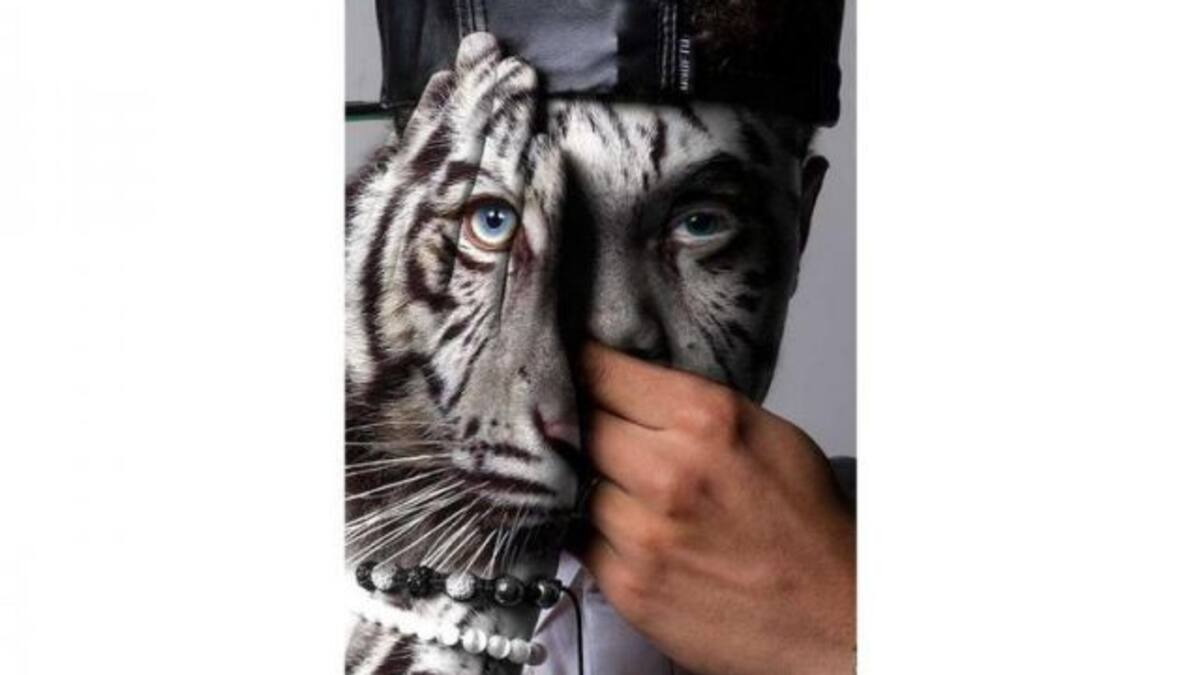 Modelos posan en contra del cautiverio animal.