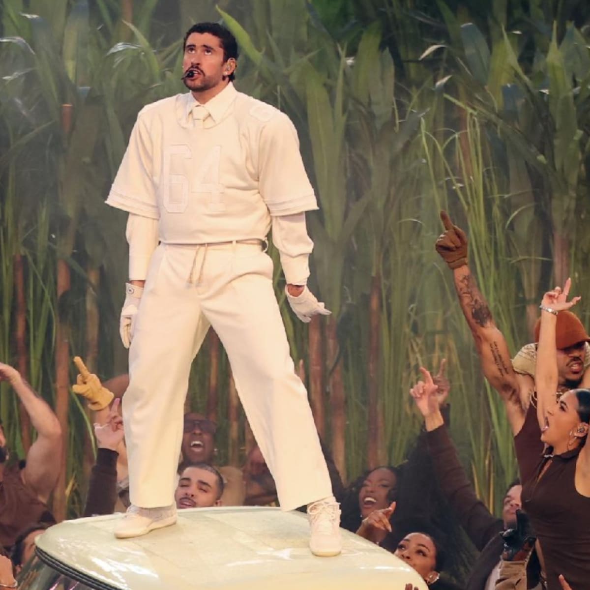 El mexicano que no pasó desapercibido en el show de Bad Bunny en el Super Bowl