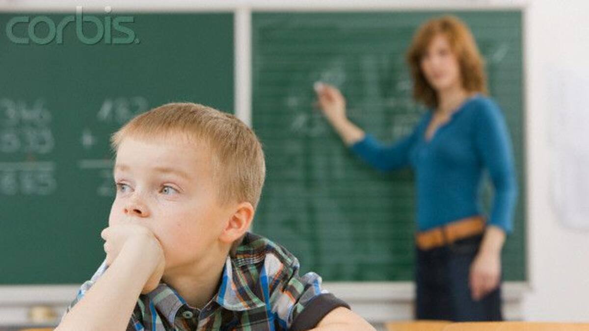 Por Andar En La Lela...