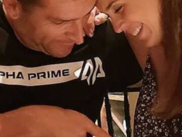 JACKY BRACAMONTES DA A CONOCER EL SEXO DE SUS BEBÉS CON DIVERTIDA FOTO