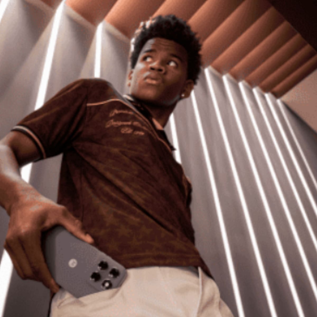 Motorola renueva su gama media: así son los nuevos moto g77, g67 y g17