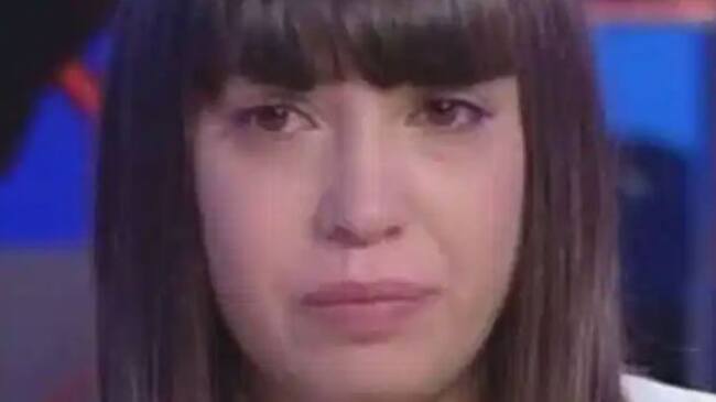 Malika pidió disculpas por comprar el auto de lujo con sus donaciones