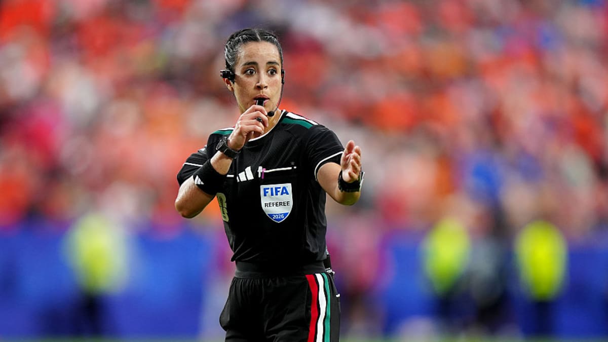 Conoce a Katia Itzel García, la única mujer arbitro mexicana que participará en el Mundial