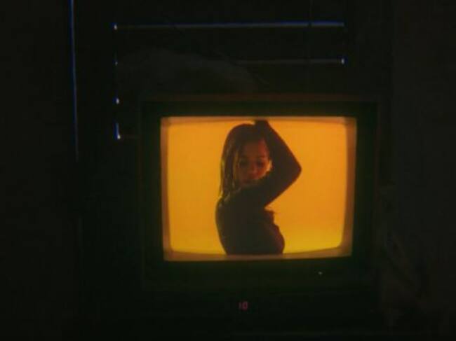 Video Selena Gómez "Baila Conmigo"