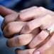 Sheriff logra que detengan a su novia para pedirle matrimonio