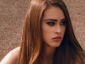 De la manera más sensual Yanet García celebró 10 millones de seguidores