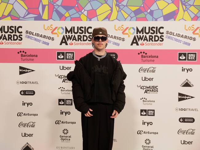 Soge Culebra protagonizó uno de los momentos más emocionantes del pasado concierto de LOS40 Urban Show al pedir un minuto de silencio en honor a las víctimas de la DANA. Hoy ha venido a LOS40 Music Awards Santander para seguir contribuyendo.