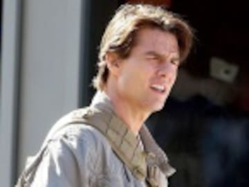 Katie Holmes y Jamie Foxx son captados muy románticos en la playa