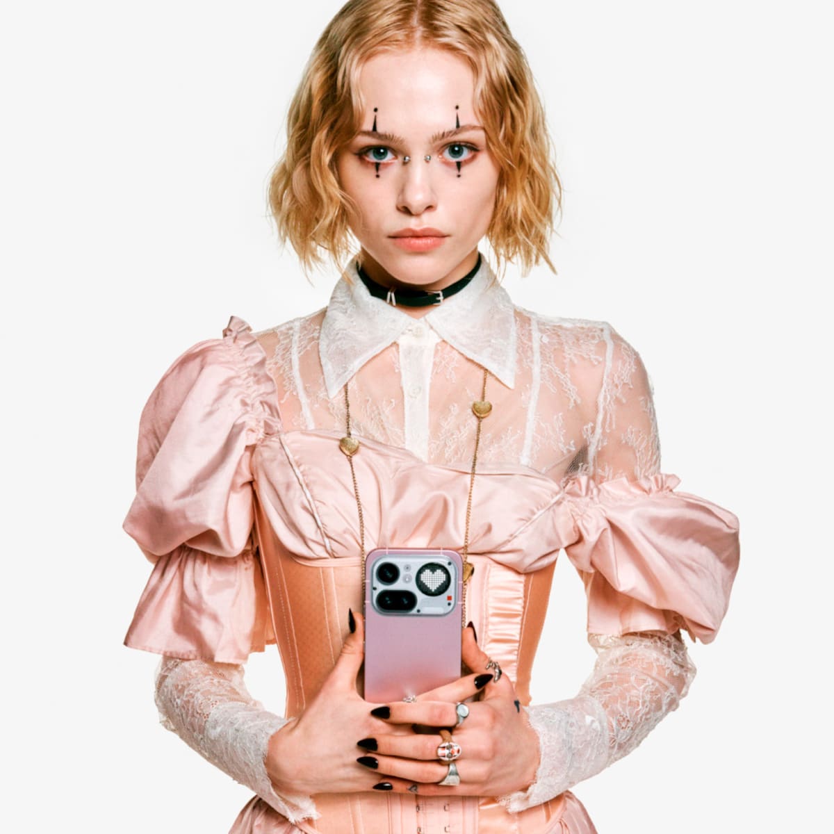 Nothing llega con los nuevos Phone (4a) y Headphone (a) a México